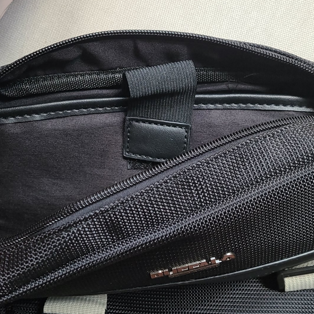 Crossbody bag - Picture 3 of 4